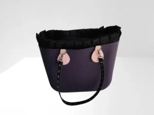 organizer-obag-mini-z-falbanką-czarny-widok-w-torbie