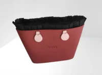 organizer-obag-urban-z-falbanką-widok-w-torbie